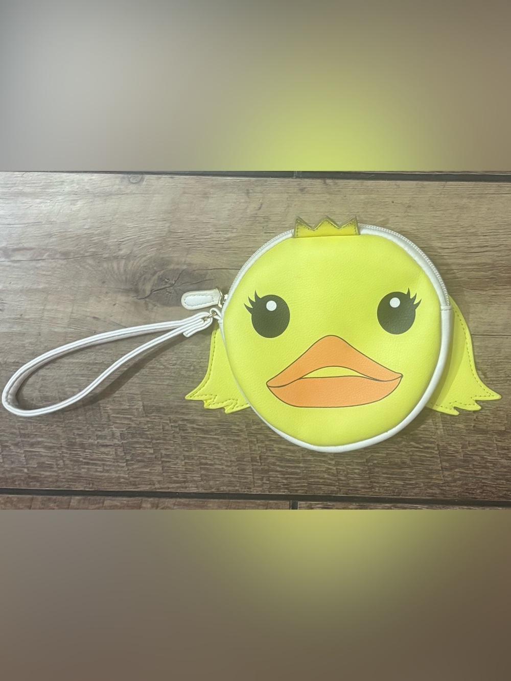 Rare Betsey Johnson Duck wristlet bag with wings